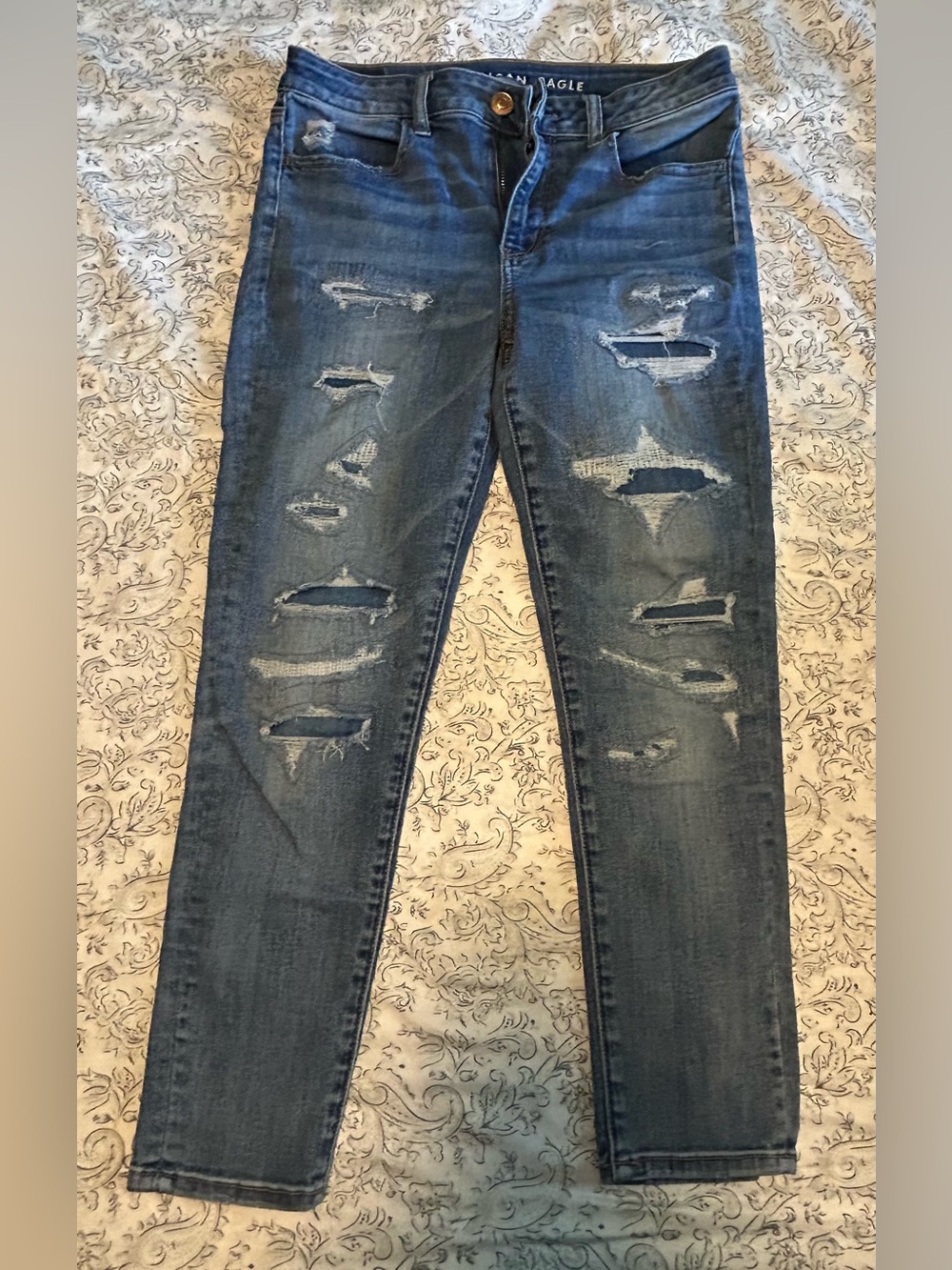 American Eagle Outfitters Women’s Distressed Blue High-Rise Jegging Crop